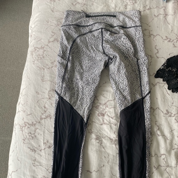 Lululemon leggings - Picture 4 of 4